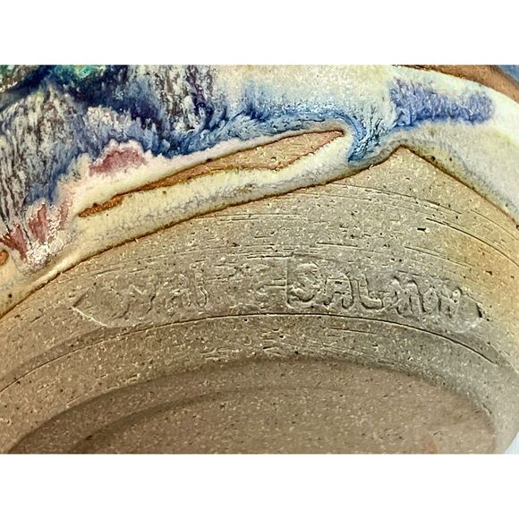 Studio Art Pottery Signed White Salmon Bowl w/ Lid Blue Pink Handle Dip Mixing - Picture 7 of 9